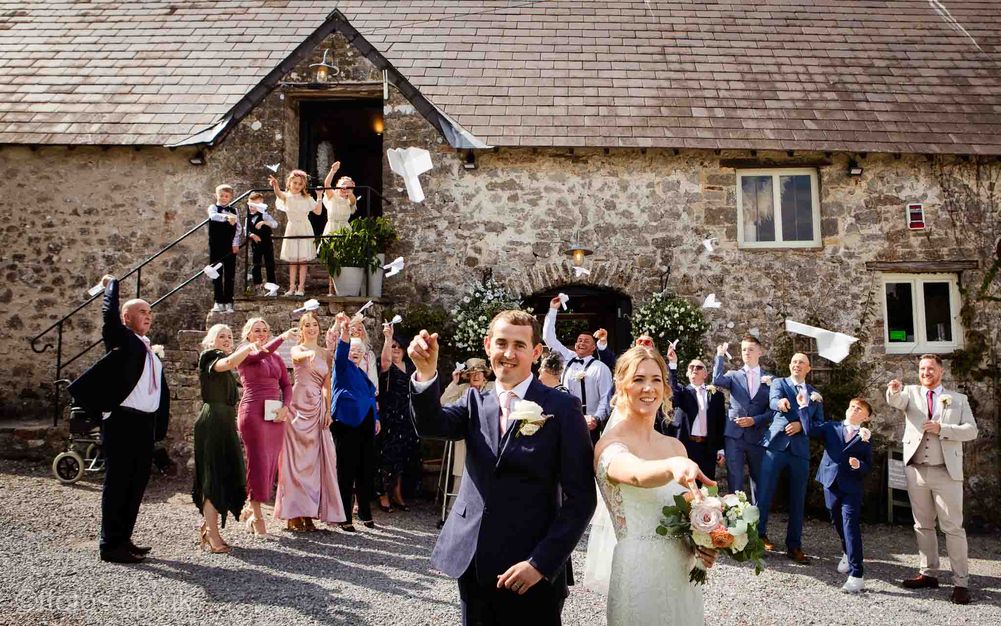 Featured image for “Cobbles Kitchen and Deli: Ogmore-by-Sea Wedding Photography”